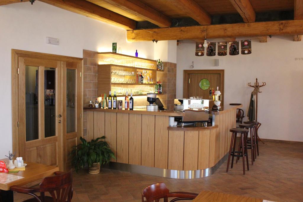 Bily Beranek Hotel Hladov Ngoại thất bức ảnh